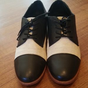 Bass oxfords